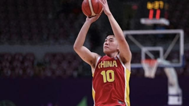 10分大胜不足喜！男篮赢球